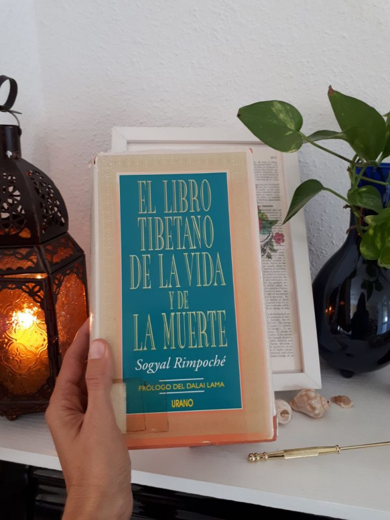 LIBRO TIBETANO DE LA VIDA Y DE LA MUERTE. Soygal Rimpoché Carolina